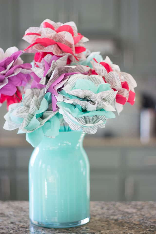 What is a simple way to make paper flowers?