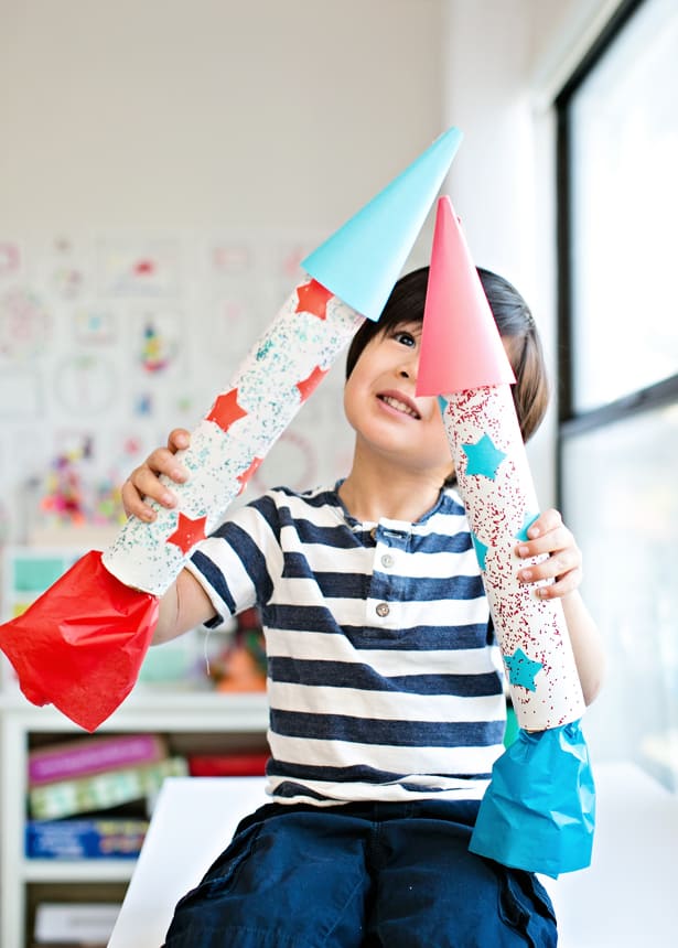 BLAST OFF WITH THESE 8 FUN WAYS TO MAKE A ROCKET
