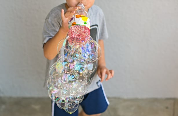 DIY recycled bottle bubble blower 