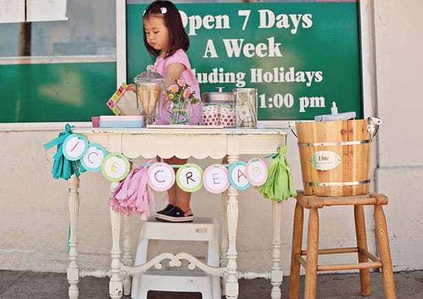 DIY Ice Cream Stand - My Plot of Sunshine