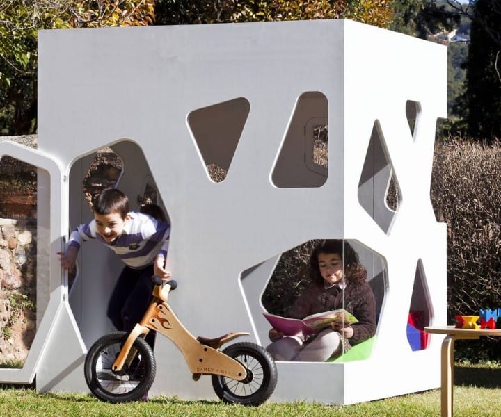 Smart sales play house
