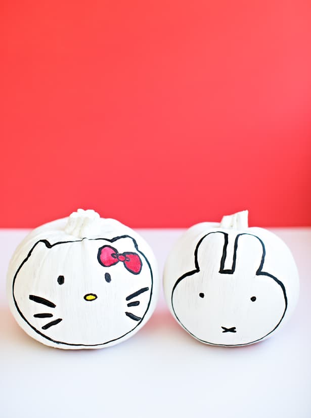 https://www.hellowonderful.co/ckfinder/userfiles/images/3-hello-kitty-and-miffy-pumpkin(1).jpg