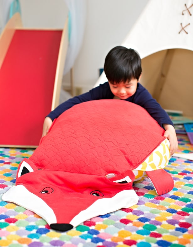 CUTE ANIMAL PLAYMATS FROM PERIPOP DOUBLE AS CUSHIONS OR BLANKETS