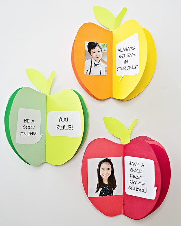 Create a cute keepsake and give your kids a boost of confidence as they go back to school with this fun 3D paper apple book (with free printable)!