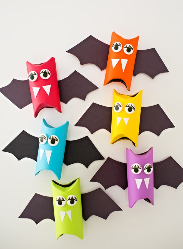 RAINBOW PAPER TUBE BATS HALLOWEEN CRAFT FOR KIDS