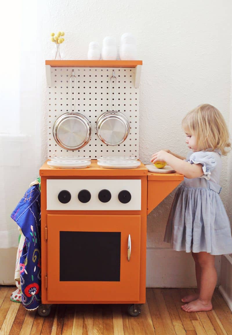 Modern Play Kitchen Stove and Oven