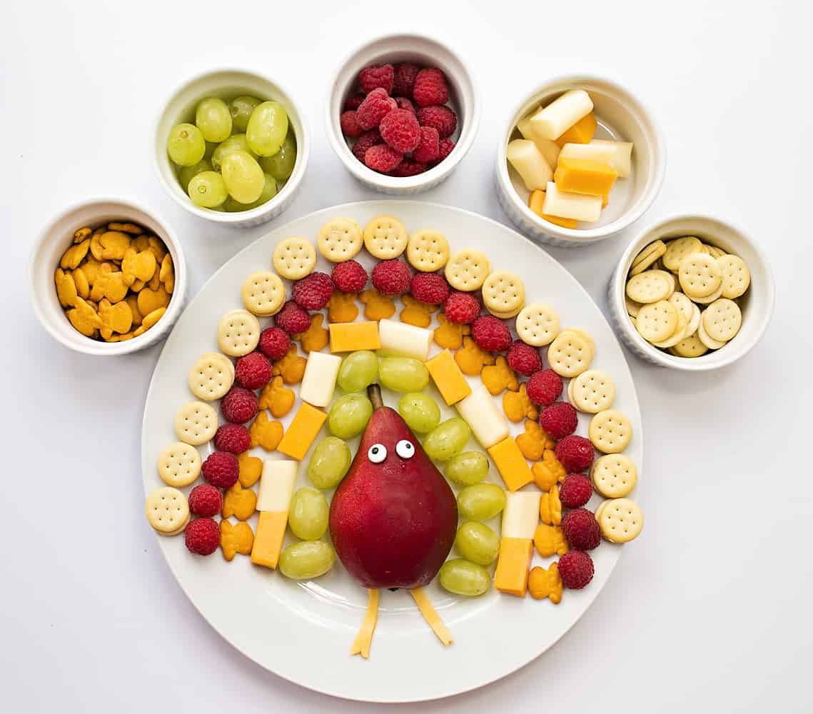 hello, Wonderful - THANKSGIVING CHEESE CRACKER AND FRUIT TURKEY SNACK