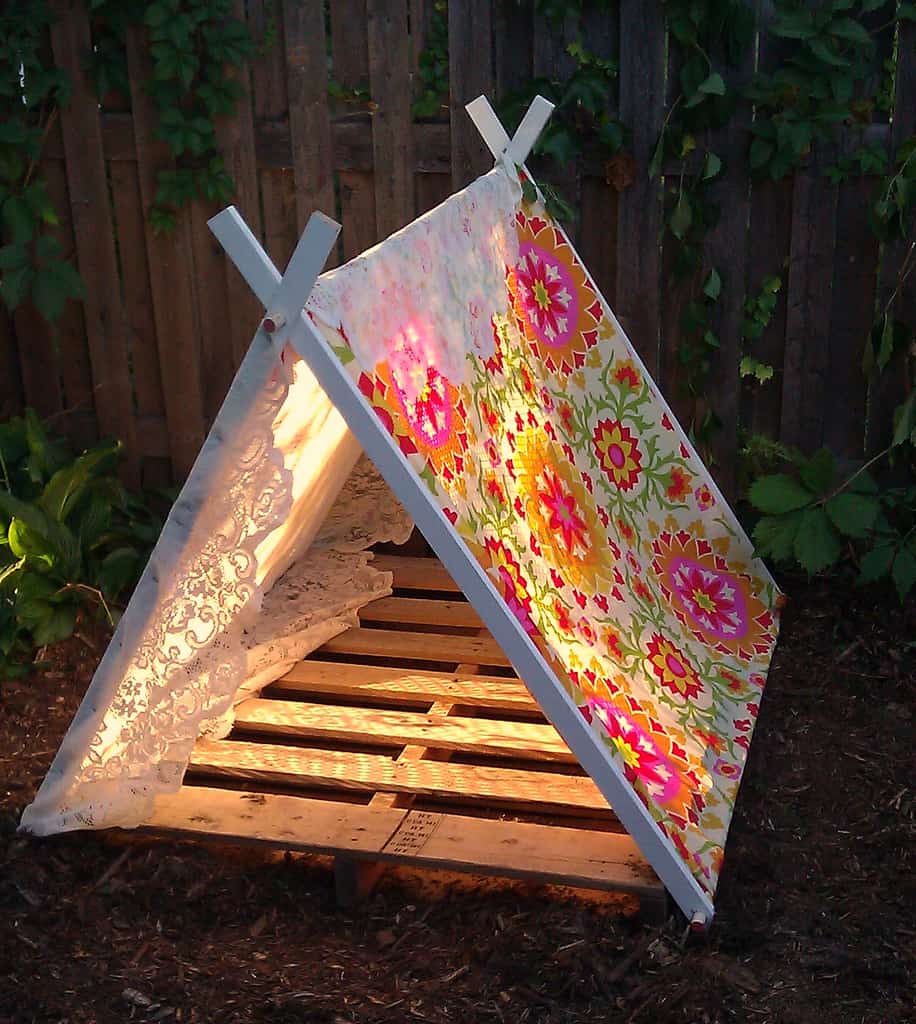Children's sales pallet bed