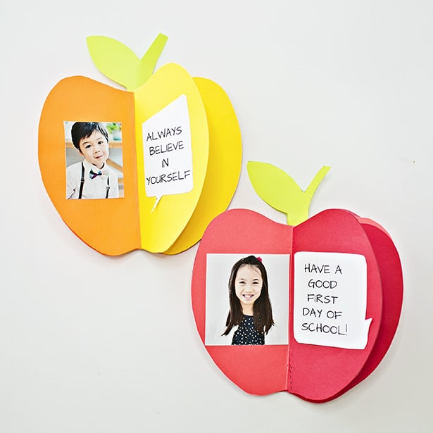 Create a cute keepsake and give your kids a boost of confidence as they go back to school with this fun 3D paper apple book (with free printable)!