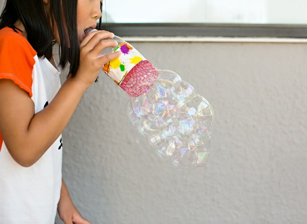 DIY recycled bottle bubble blower 