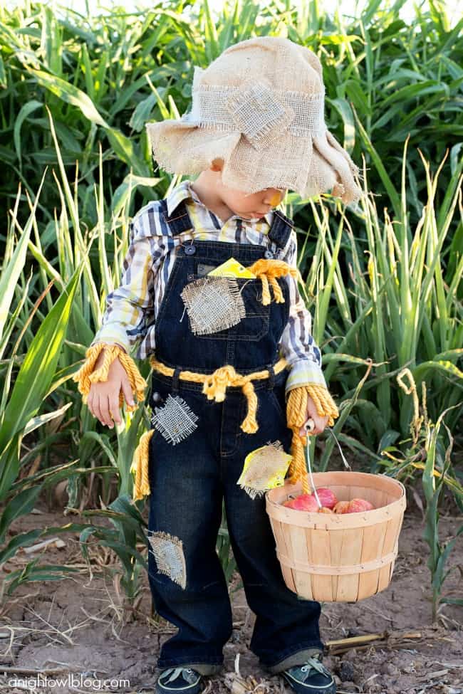 10 PLAYFUL NO-SEW HALLOWEEN COSTUMES FOR KIDS