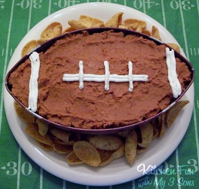 10 FOOTBALL FOODS THAT WILL SCORE BIG POINTS