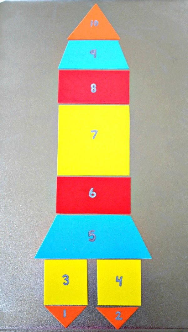 DIY MAGNETIC ROCKET PUZZLE AND MATH GAME