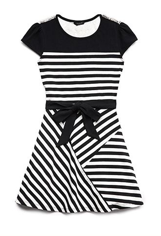 5 CHIC BLACK AND WHITE DRESSES FOR GIRLS