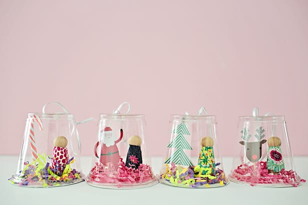 https://www.hellowonderful.co/ckfinder/userfiles/images/diy-snow-globe-peg-doll-ornaments.jpg