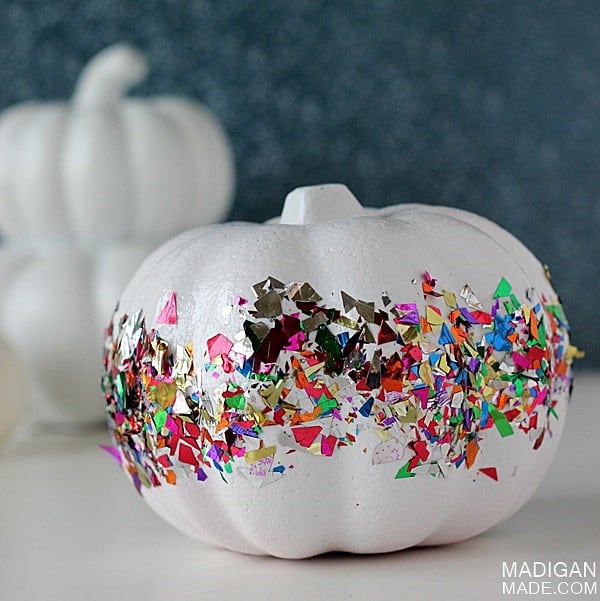10 COLORFUL WAYS TO DEOCRATE A PUMPKIN