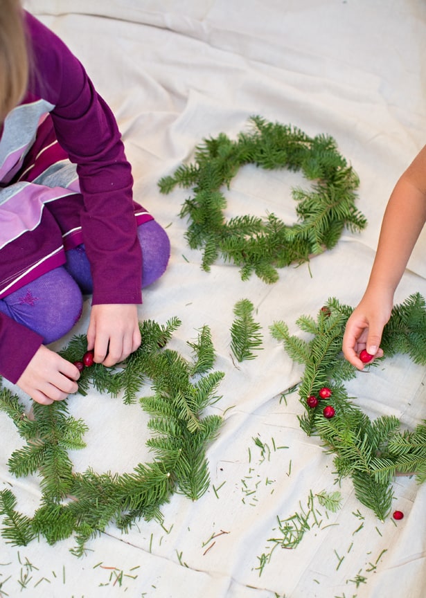 Cranberry Wreath How to Make Holiday Crafts