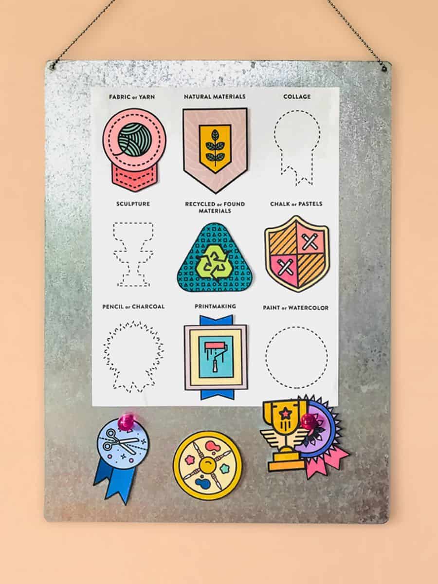 FREE PRINTABLE ART BADGES FOR KIDS