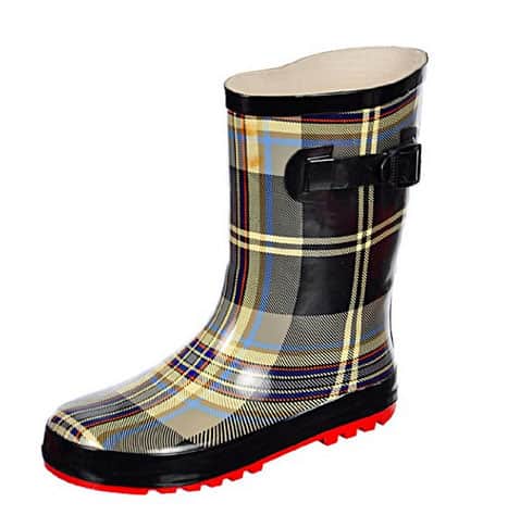 8 RAIN BOOTS THAT WILL MAKE YOU WANT TO SING IN THE RAIN