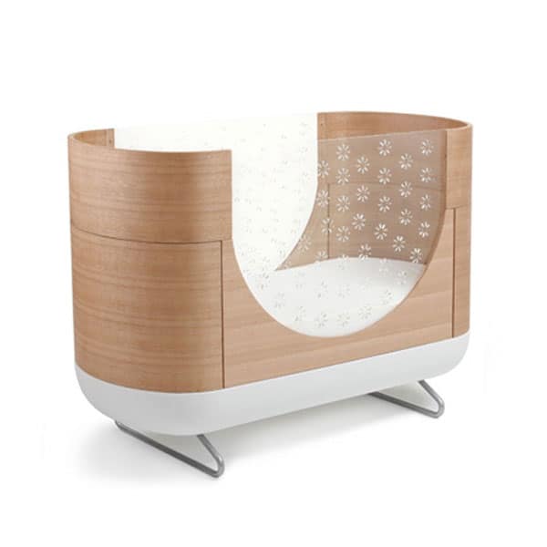 8 SLEEK AND URBAN CRIBS