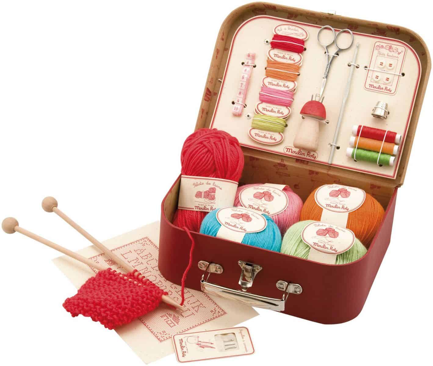 BEGINNER'S SEWING AND KNITTING KIT