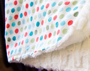 MAKE A BABY MINKY BLANKET