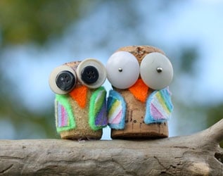 MAKE CUTE CORK OWLS