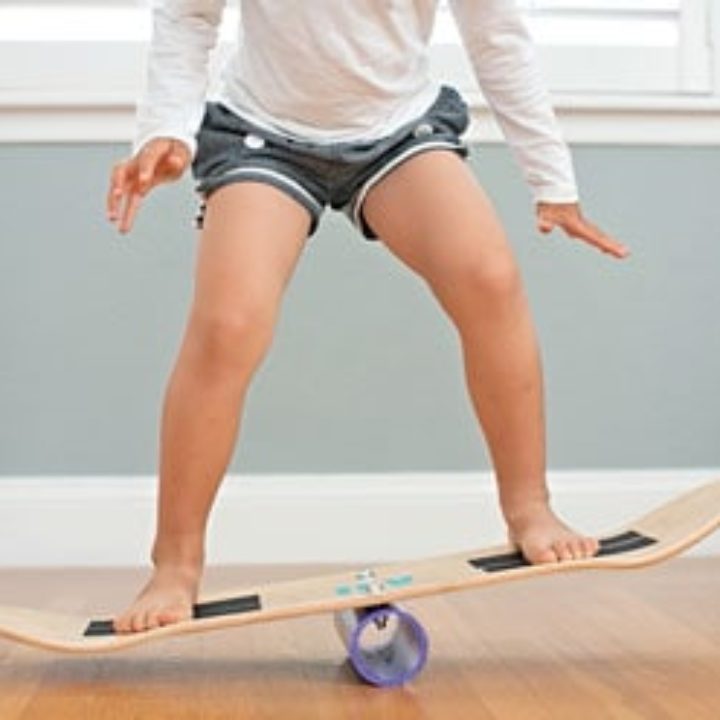 HOW TO MAKE A SKATE BALANCE BOARD