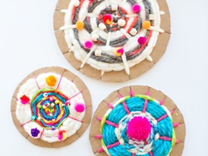 EASY CARDBOARD CIRCLE WEAVING FOR KIDS