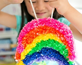 MAKE A GIANT CRYSTAL RAINBOW