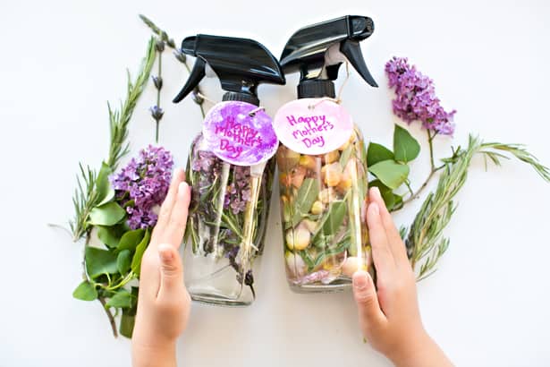 KID-MADE DIY MOTHER’S DAY FLORAL HERB PERFUME