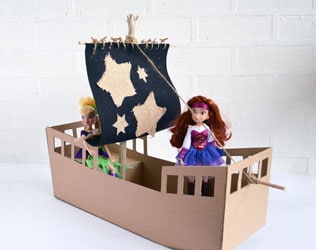 easy diy cardboard pirate ship