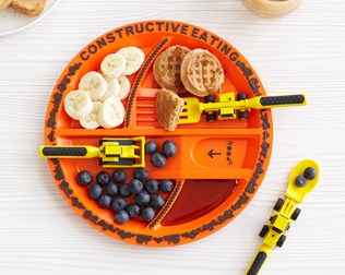 THESE 12 PLATES FOR KIDS WILL INSPIRE CREATIVITY AT MEALTIME