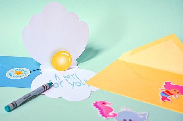 Make a Mer-Mailbox craft and fun Mermail with our free printable! 