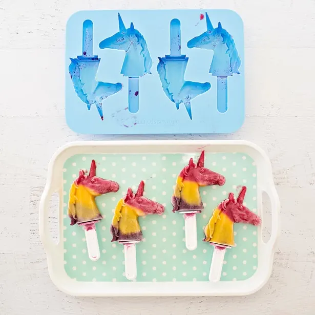 Make your own healthy and delicious rainbow unicorn fruit (and vegetable!) pops - a refreshing summer treat for kids!