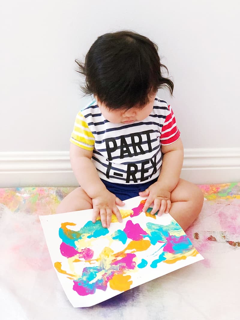 Baby Painting Idea - Mess Free - Budget Savvy Diva