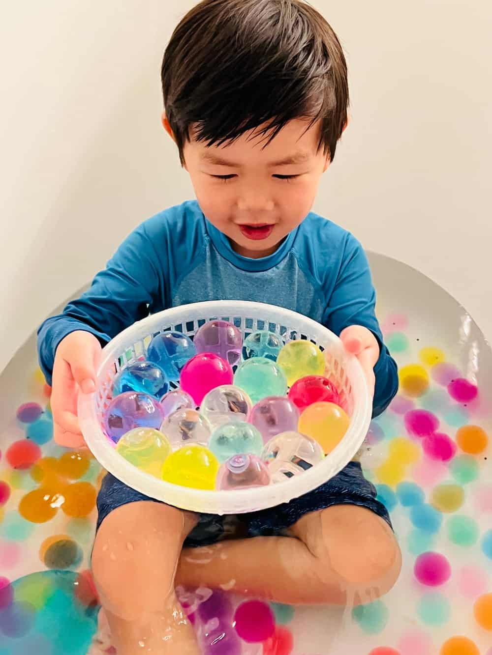 water bead bath play