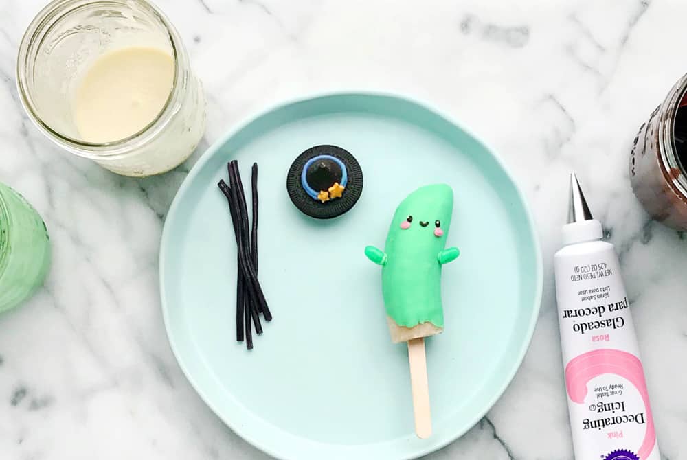 Make healthy, yummy Halloween bananimals for a spooky seasonal snack