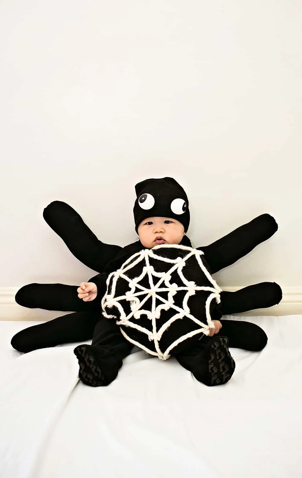 Make an adorable and easy DIY Itsy Bitsy Spider costume! 