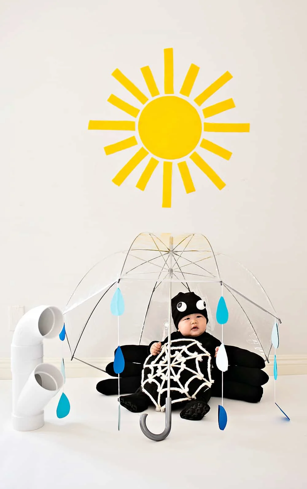 Make an adorable and easy DIY Itsy Bitsy Spider costume! 