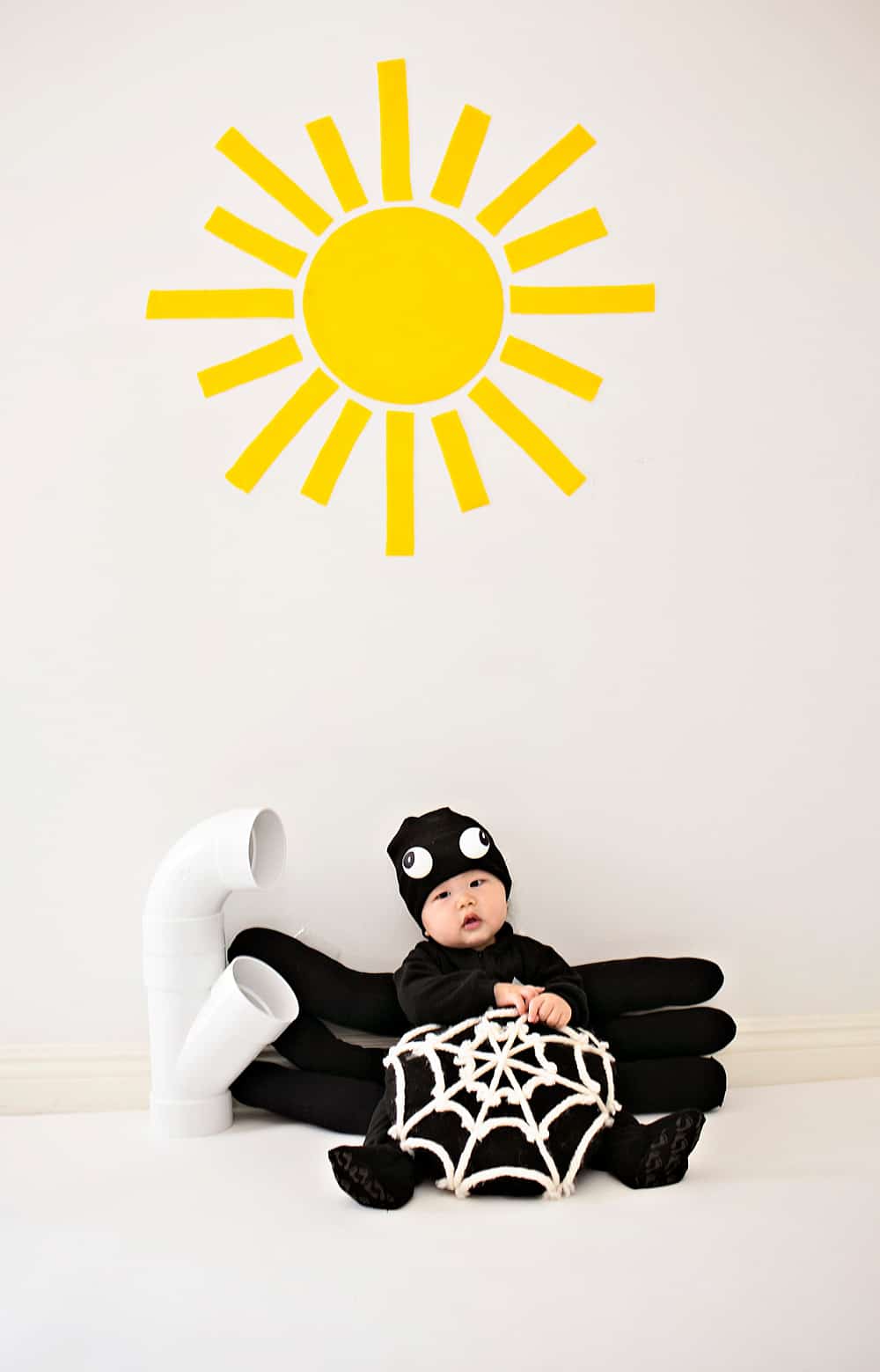 Make an adorable and easy DIY Itsy Bitsy Spider costume! 