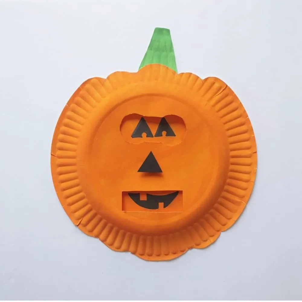 Help kids explore emotions using this simple shapes of jack-o-lantern faces with this fun seaosnal pumpkins emotion craft!