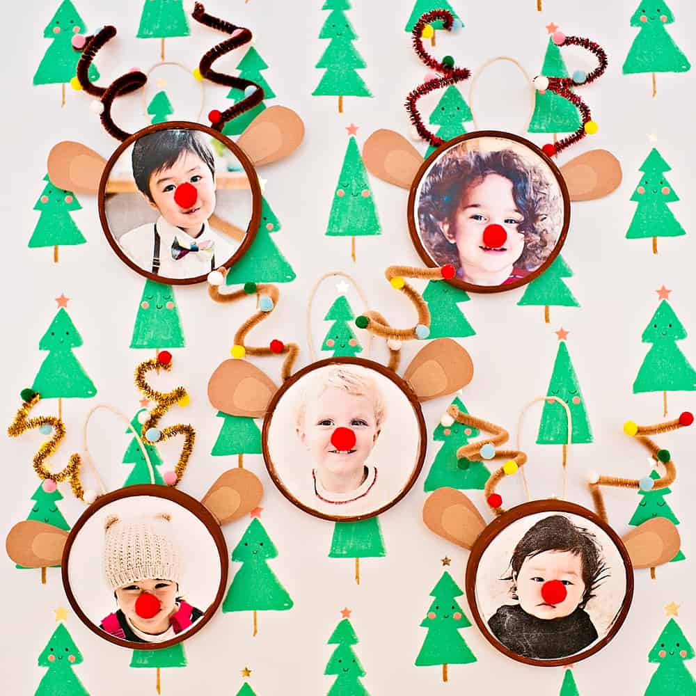 Christmas movie nights with this cute Rudolph ornament activity