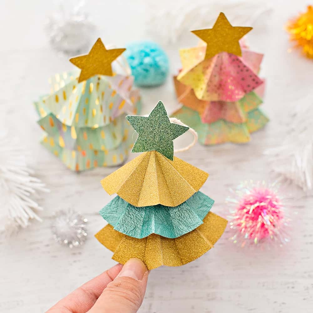 Paper Christmas Decorations for a Holiday Home - DIY Candy