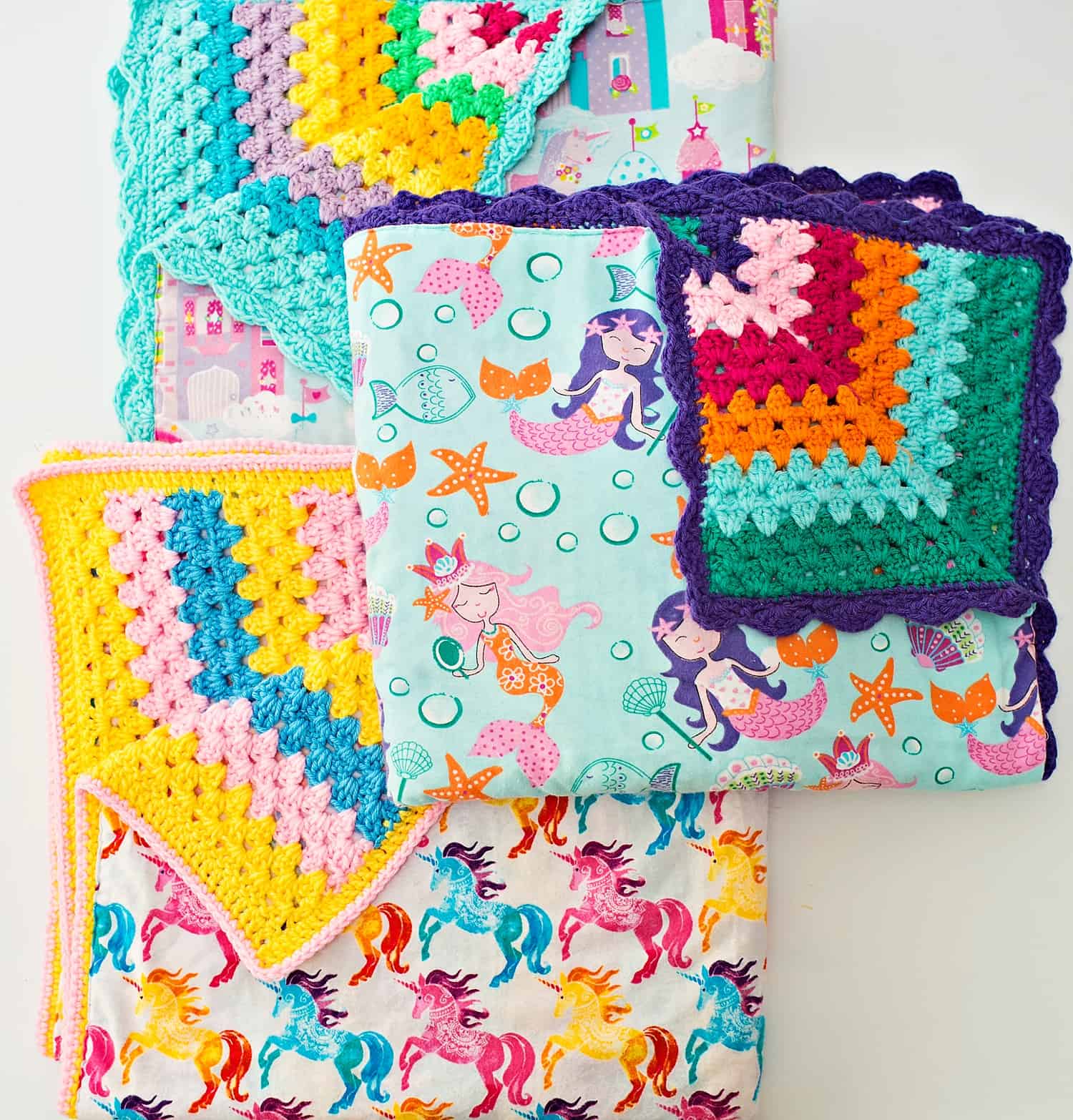 HANDMADE REVERSIBLE CROCHET BLANKETS FOR KIDS hello, Wonderful