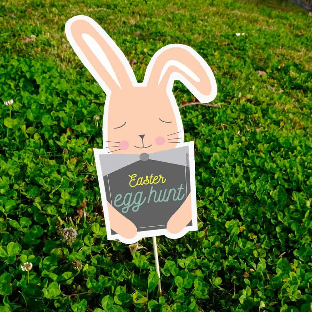 Create an Easter hunt game with this adorable free printable! 