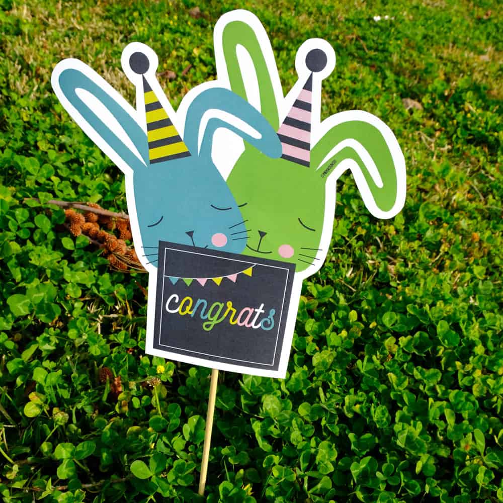 Create an Easter hunt game with this adorable free printable! 