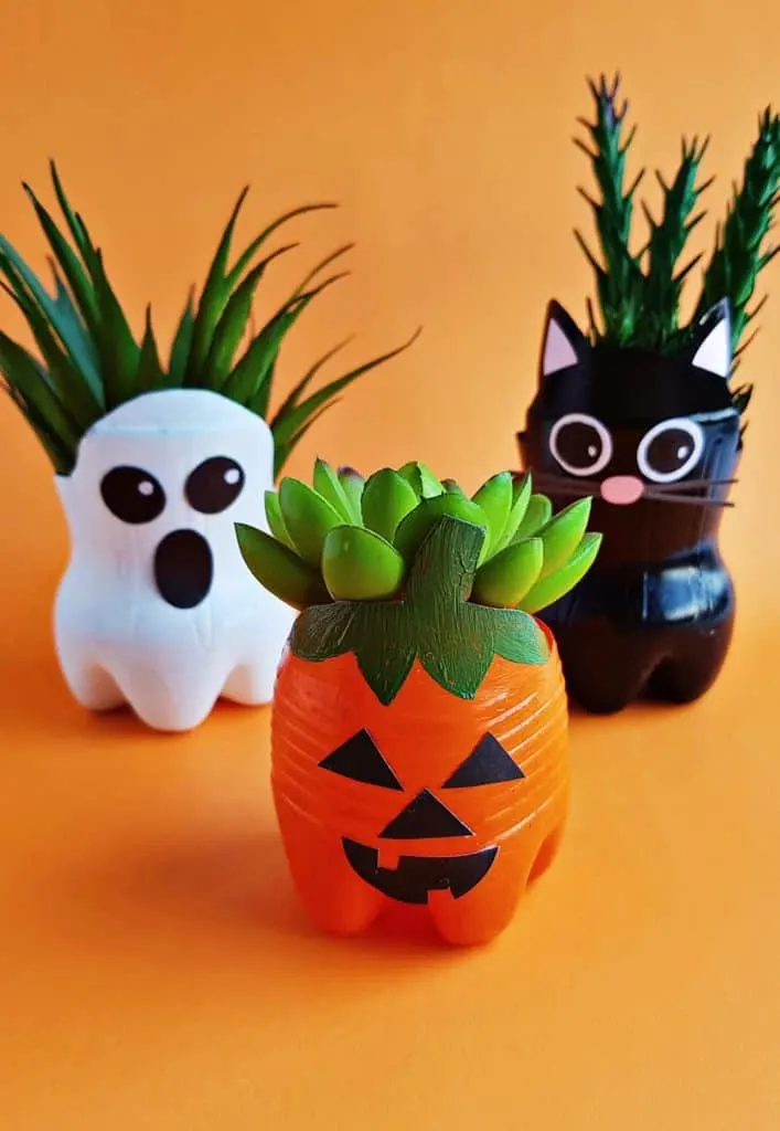 HALLOWEEN RECYCLED BOTTLE PLANTERS CRAFT - hello, Wonderful