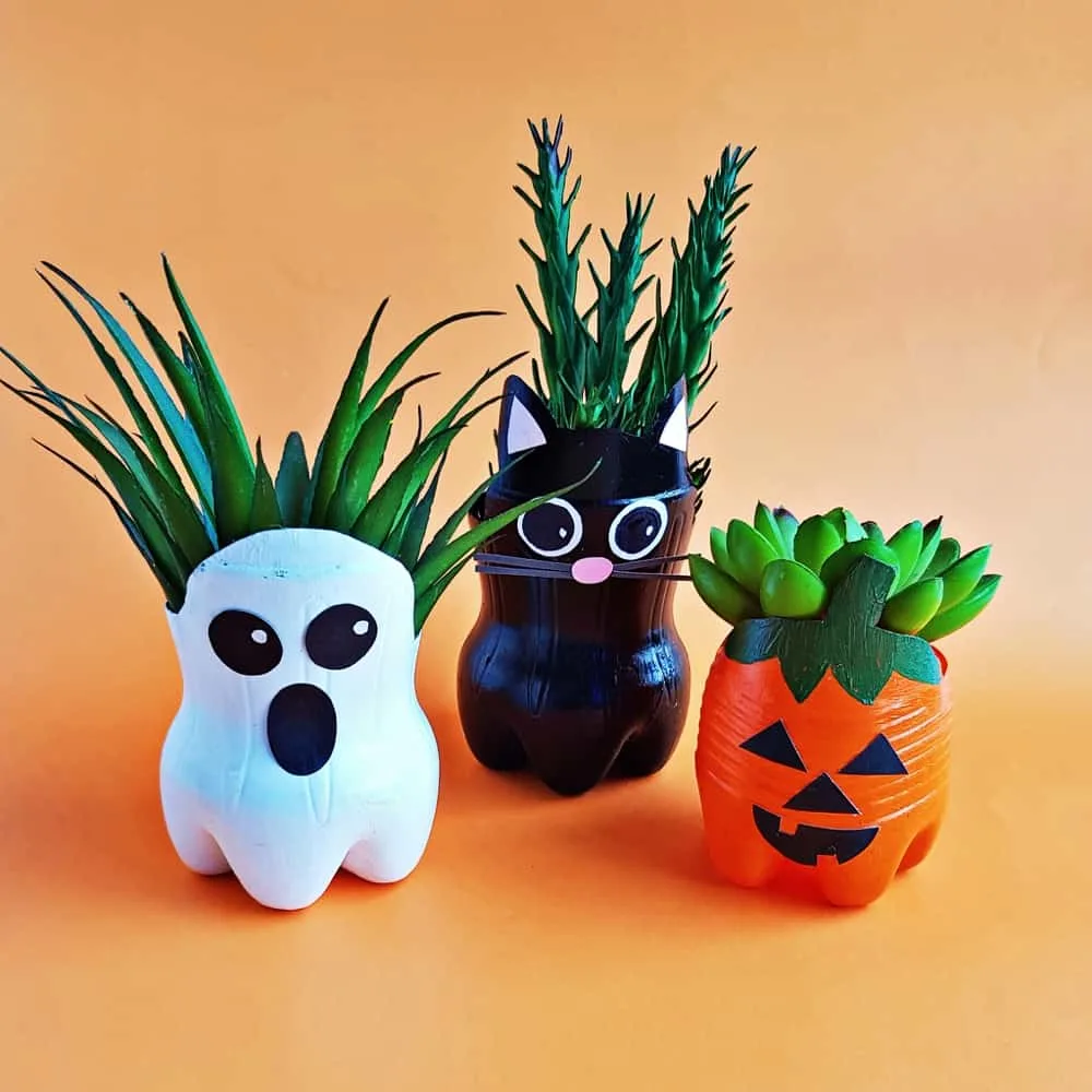 HALLOWEEN RECYCLED BOTTLE PLANTERS CRAFT - hello, Wonderful