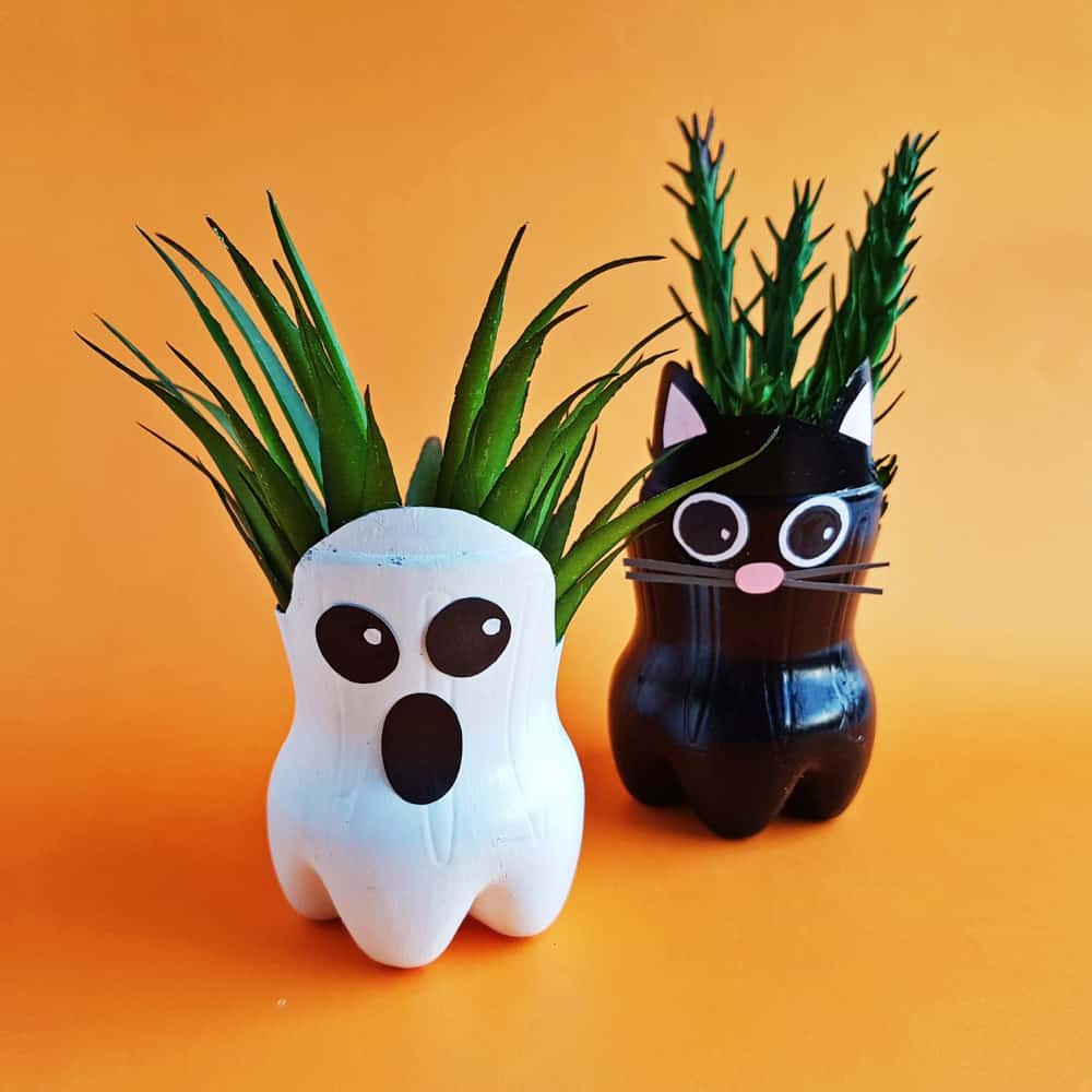 HALLOWEEN RECYCLED BOTTLE PLANTERS CRAFT - Hello Wonderful